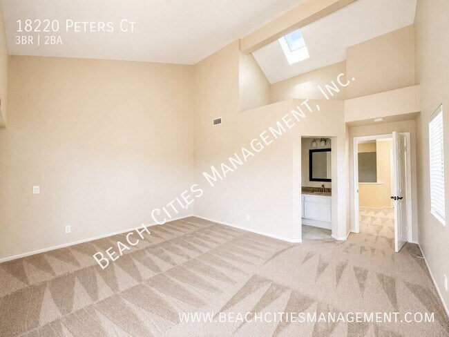 Building Photo - 18220 Peters Ct