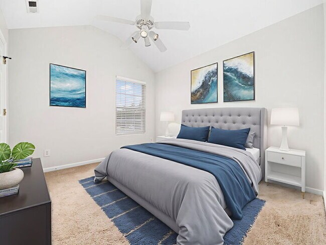 Building Photo - Spacious and Move-In Ready Home! - Fenced ...