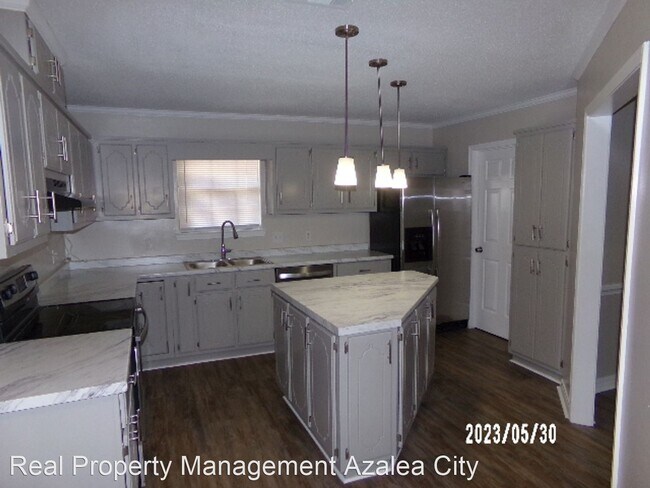 Building Photo - 3 br, 2 bath House - 1155 Richmond Ct