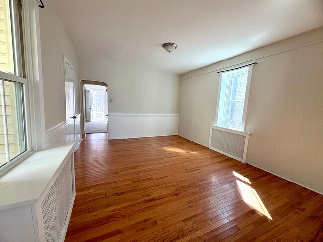Building Photo - 3 Bedroom 1.5 Bathroom Available in Manheim!