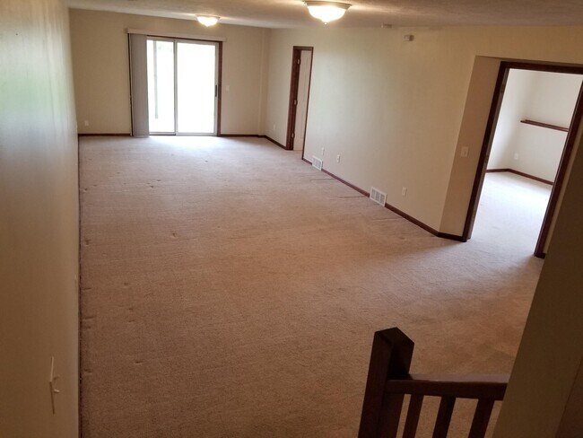 Building Photo - 1623 Lamberton Lake Dr NE