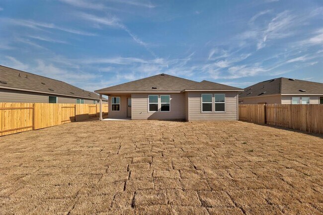Building Photo - 303 Chickasaw Ln