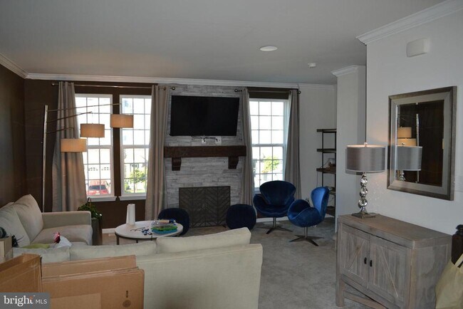 Building Photo - 141 Meridian Ln