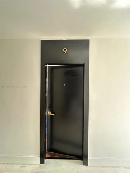 Building Photo - 444 Ponce de Leon