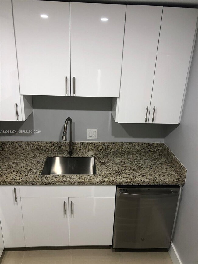 Building Photo - 7787 SW 86th St