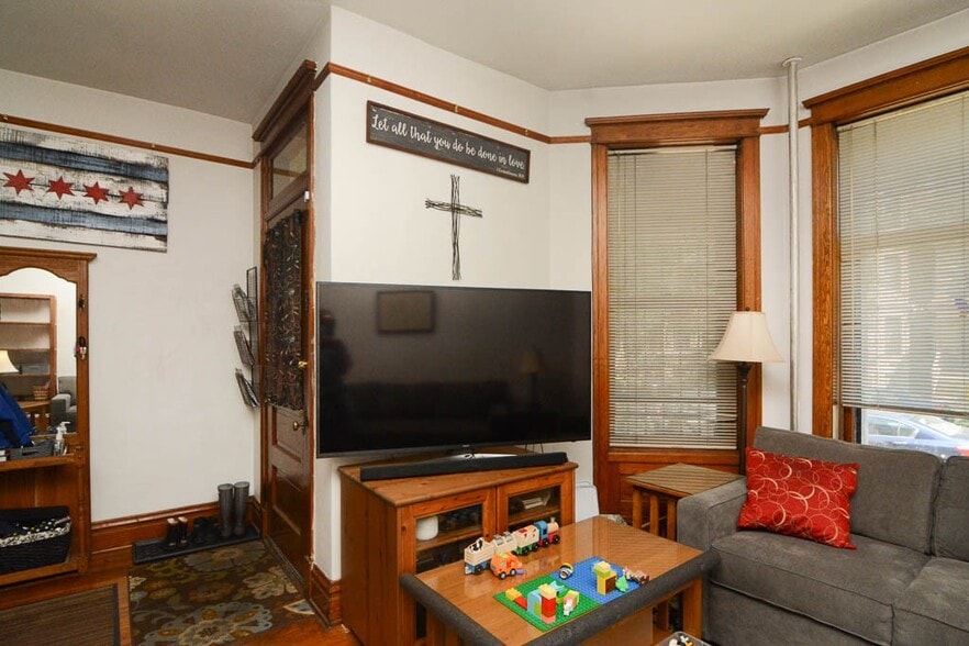 Building Photo - 3718 N Magnolia Ave