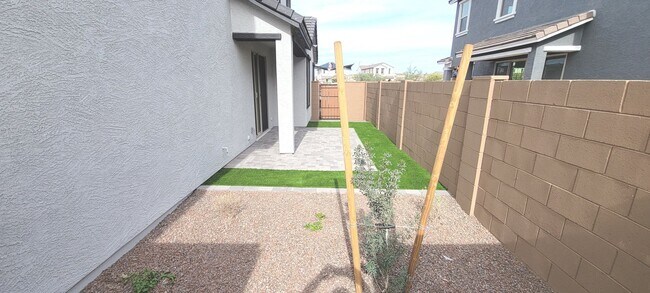 Building Photo - Union Park at Norterra