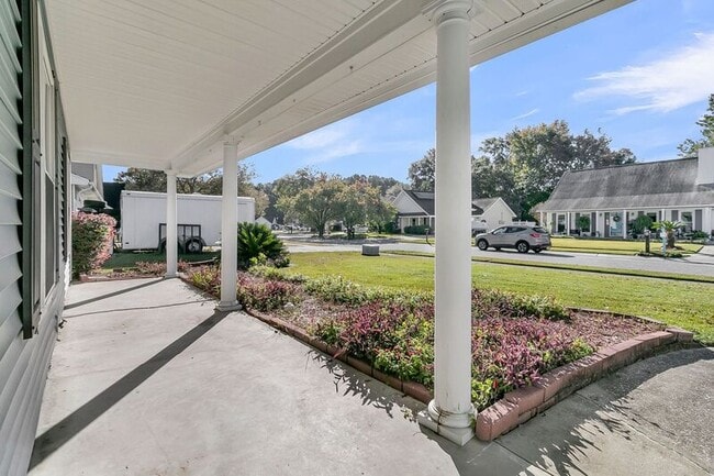 Building Photo - 111 Hopper Dr