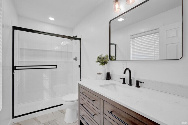 Building Photo - 1907 11th St