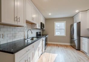 Building Photo - 621 3rd St NW