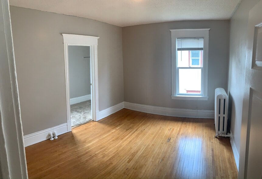 Bedroom #3 - 2805 Grand Ave S
