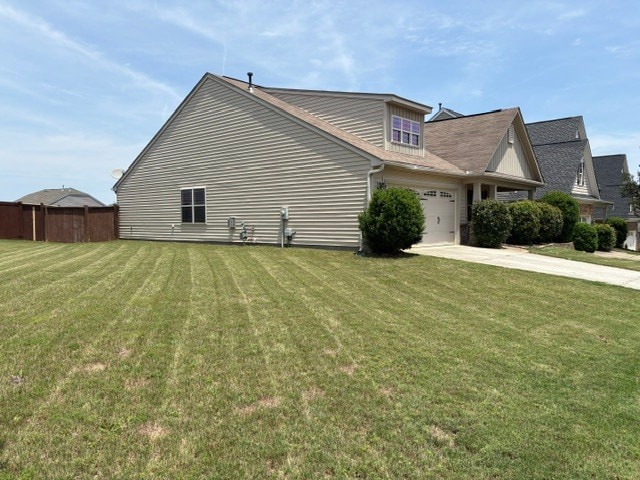 Side of House - 101 Portland Falls Dr