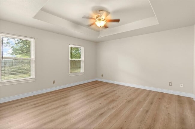 Building Photo - 135 Kaeleku Ln