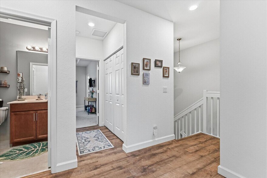 Building Photo - 4660 Silver Saw Ln