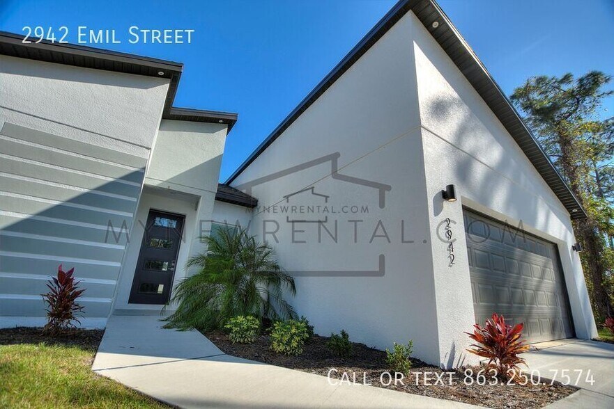 Building Photo - 2942 Emil St