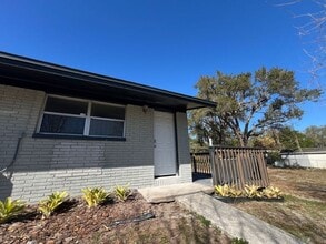 Building Photo - 9316 Grandfield Rd