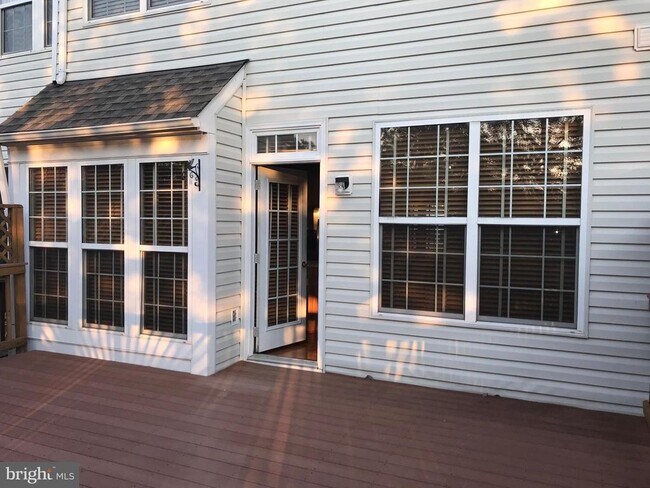 Building Photo - 22519 Maison Carree Square