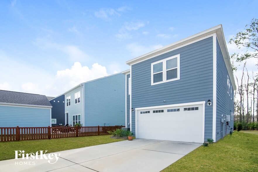 Building Photo - 278 Oak View Way
