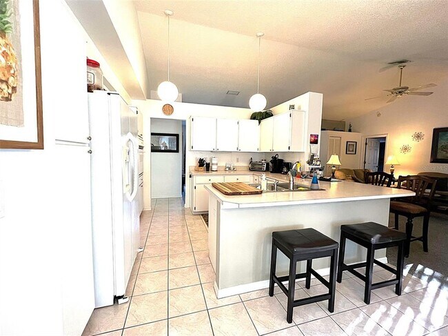 Building Photo - 8116 Rhanbuoy Rd