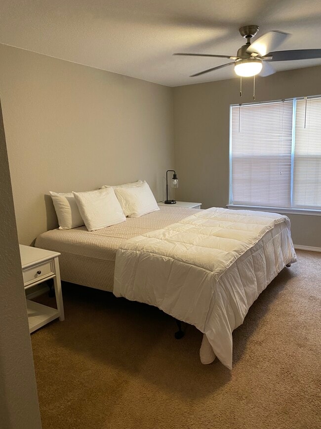 Building Photo - 4847 W Ponca St