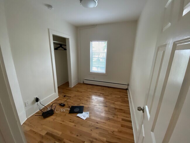 Building Photo - 125 Manhattan Dr