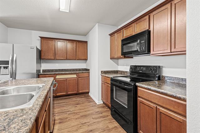Building Photo - 713 Mallard Dr