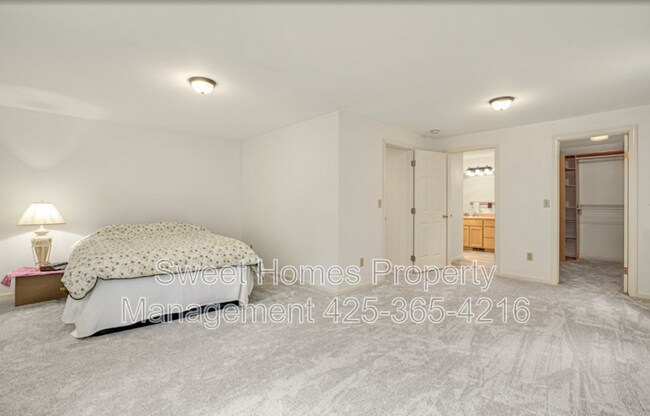 Building Photo - 43124 SE 174th St