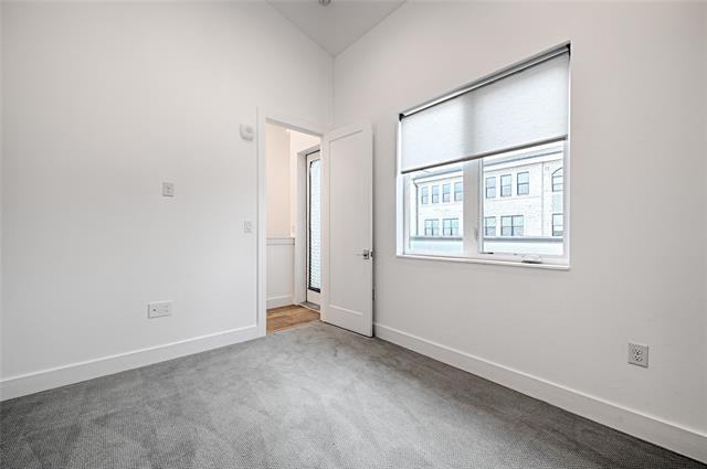 Building Photo - 236 Melba St