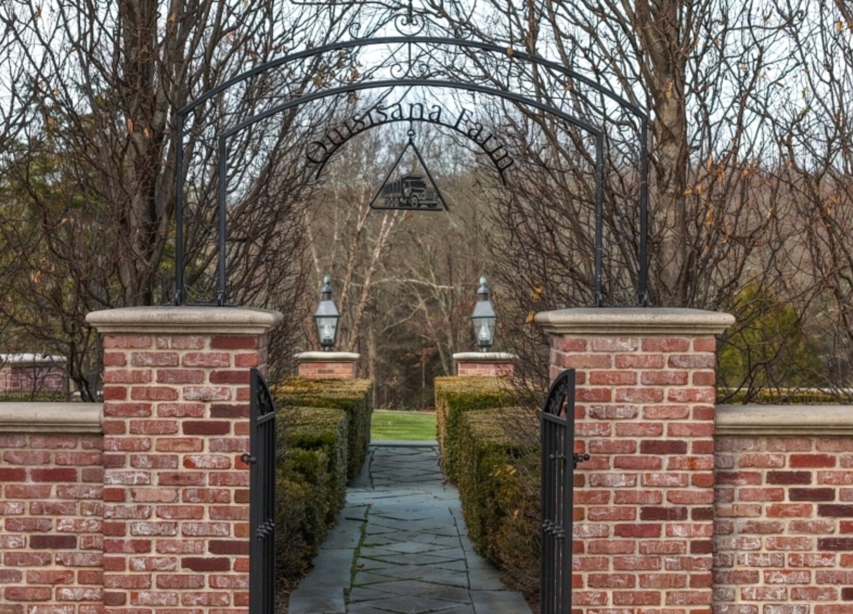 Building Photo - 581 Pottersville Rd