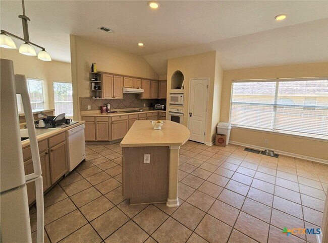 Building Photo - 2253 N Ranch Estates Blvd