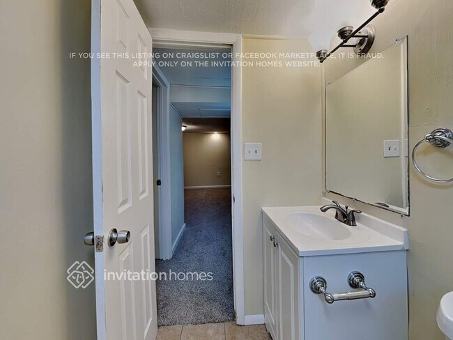 Building Photo - 2032 Ironton St