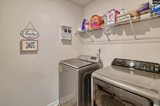 Building Photo - 660 Collett Dr