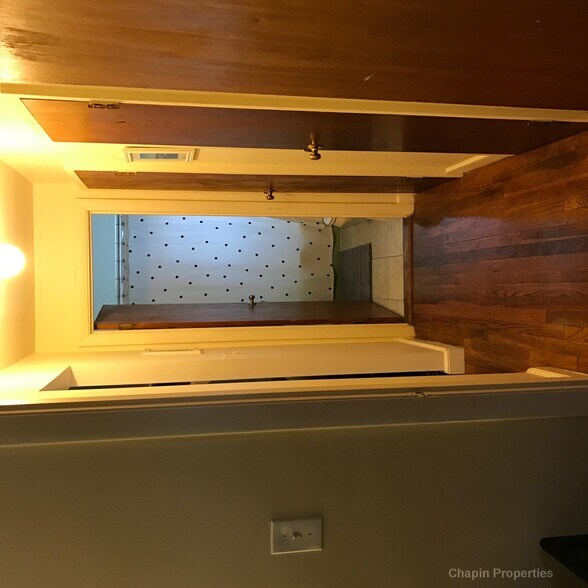 Building Photo - 79 Chestnut St