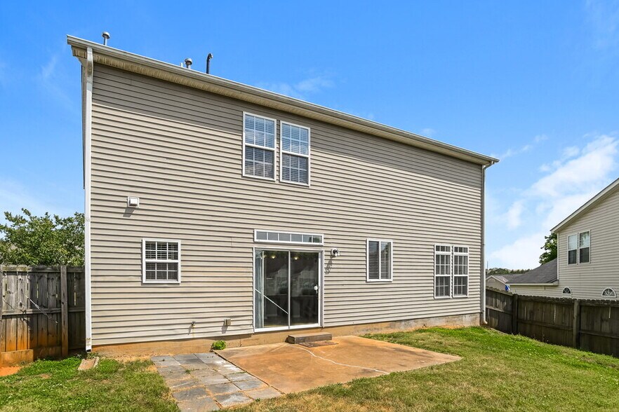 Building Photo - 5703 Waverly Lynn Ln