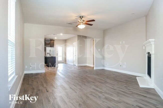 Building Photo - 2504 Cerro Ranch Rd