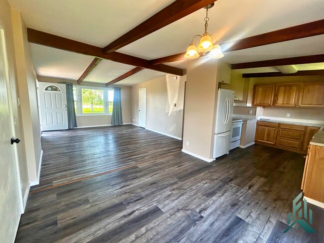 Building Photo - Freshly Updated 4 Bedroom Home Near Downtown Corvallis