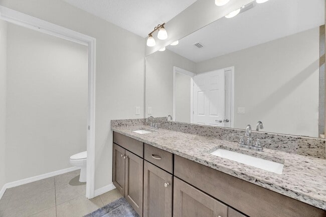 Building Photo - 6321 Tillandsia Pl