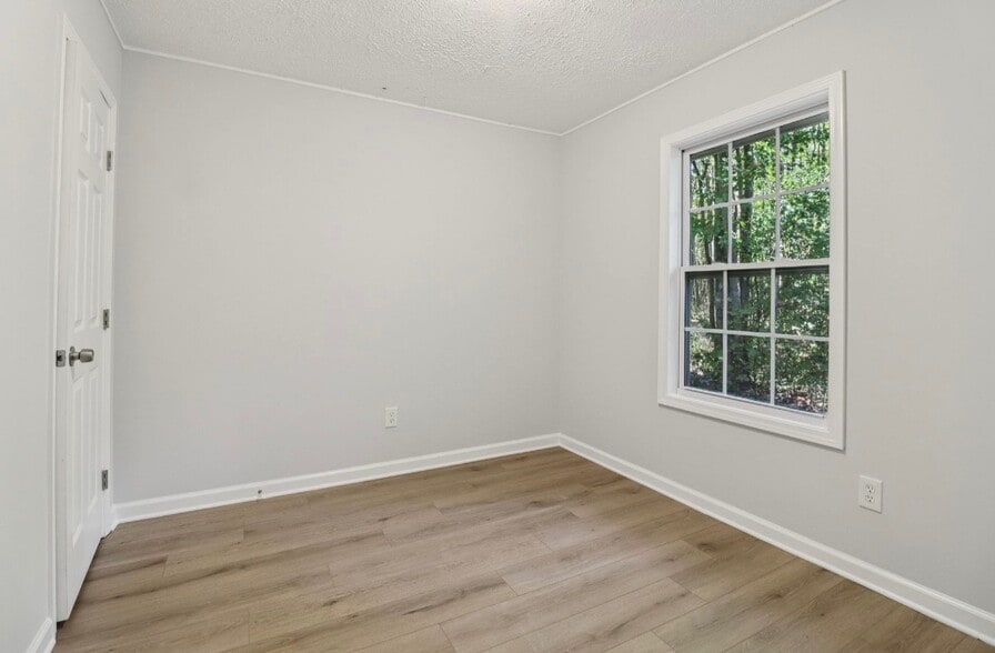 Building Photo - 231 Brock Dr