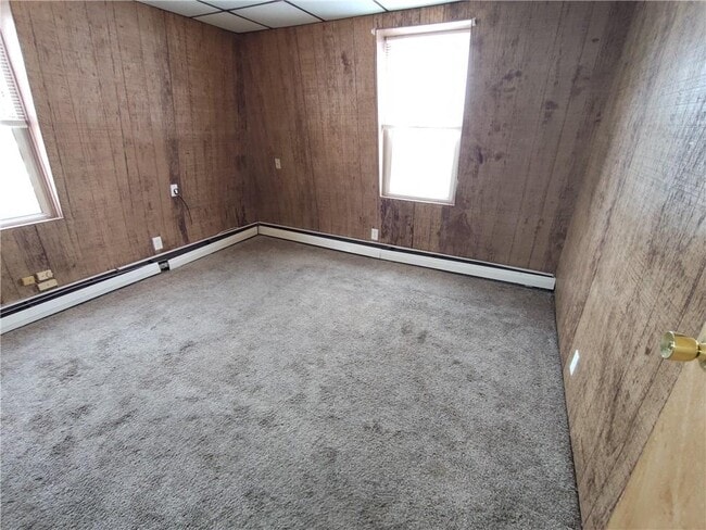 Building Photo - 672 Providence St