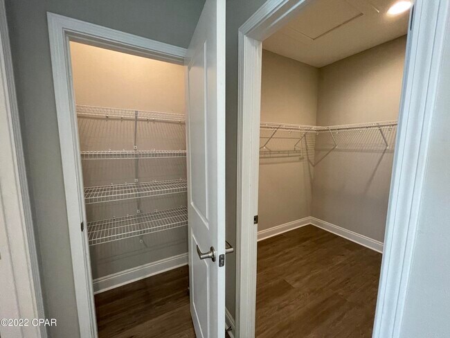 Building Photo - 22940 Ann Miller Rd