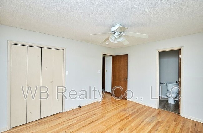 Building Photo - 2928 Vine St