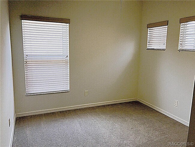 Building Photo - 1626 W Spring Meadow Loop