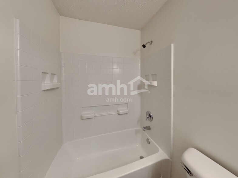 Building Photo - 3429 Boxelder Way