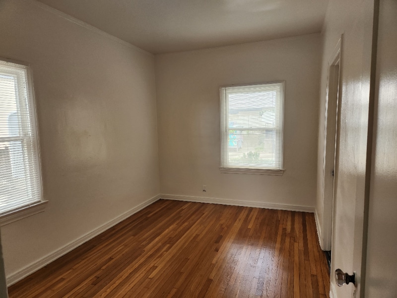 Building Photo - 2025 Cheremoya Ave