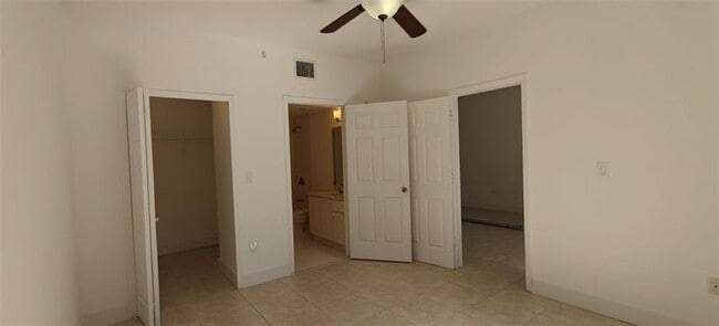 Building Photo - 7085 Nova Dr