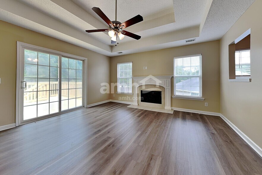 Building Photo - 57 Springwater Dr