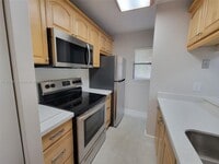 Building Photo - 9728 Hammocks Blvd