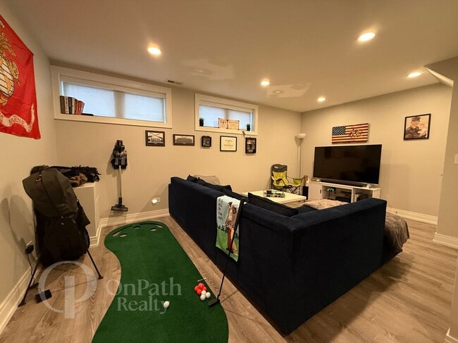 Building Photo - 6844 W 65th St