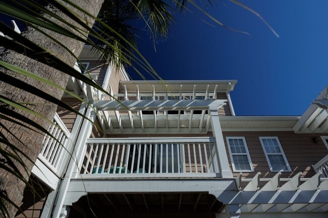Building Photo - 3 bedroom fully furnished home, Pet Friendly Johns Island, Charleston