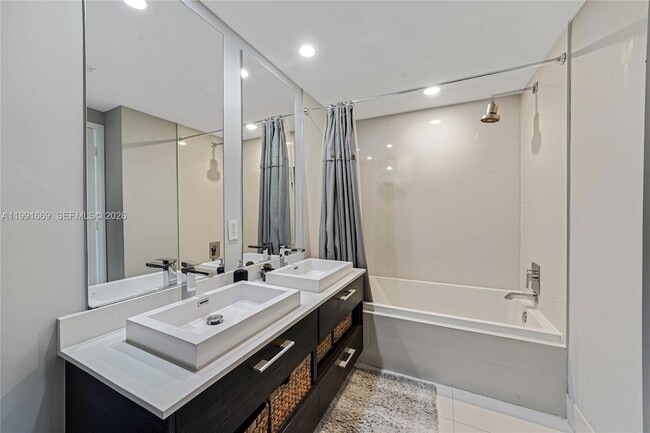 Building Photo - 45 SW 9th St